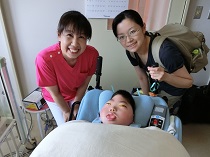 短期入所を利用されているRくんとお母さまと一緒に